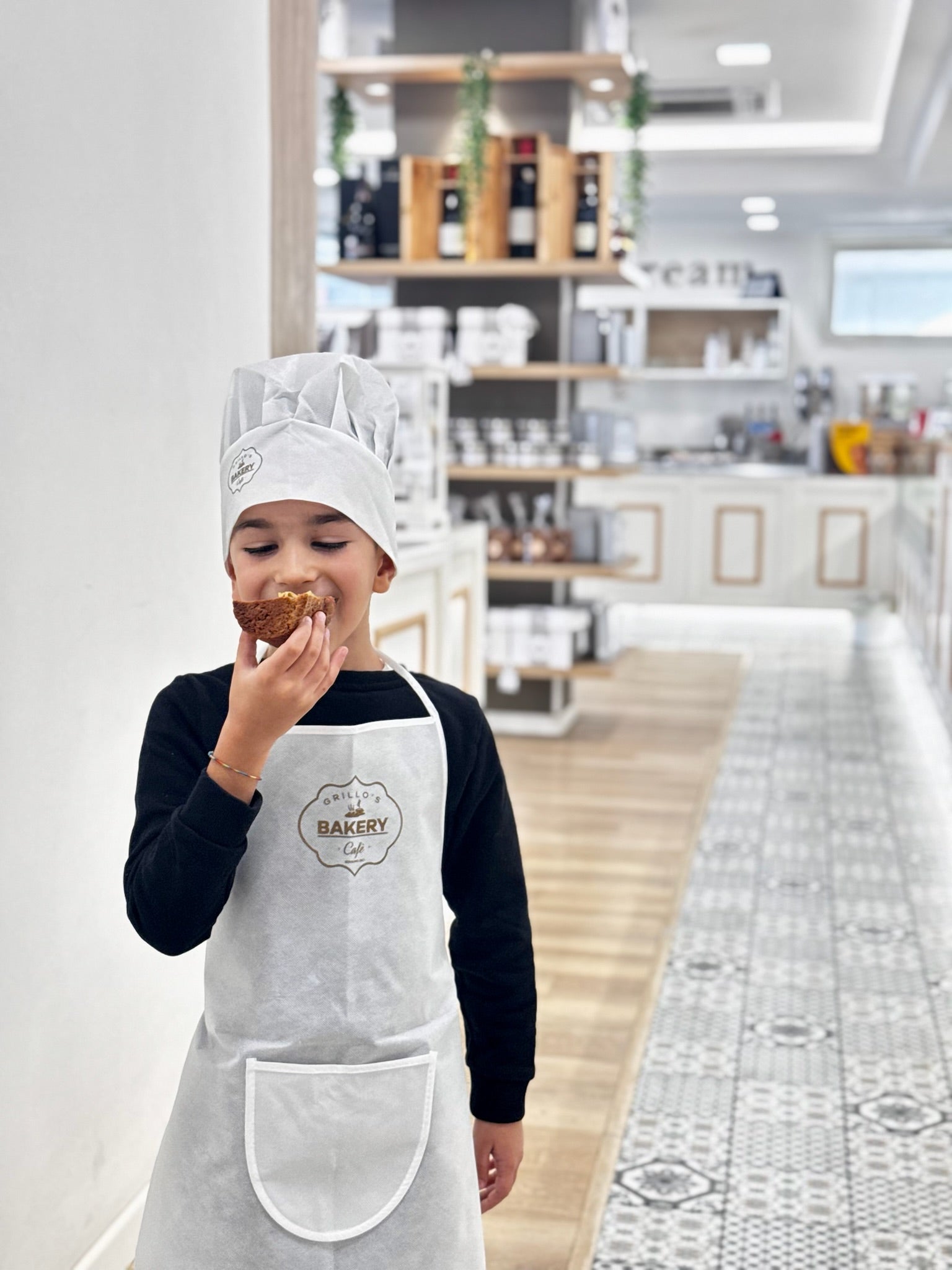 Grembiule e cappellino bimbo